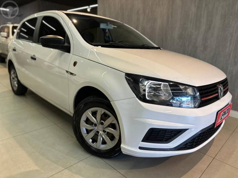 VOLKSWAGEN - GOL 1.0 12V MPI TOTALFLEX 4P MANUAL - 2019/2020 - BRANCA - R$ 48.900,00