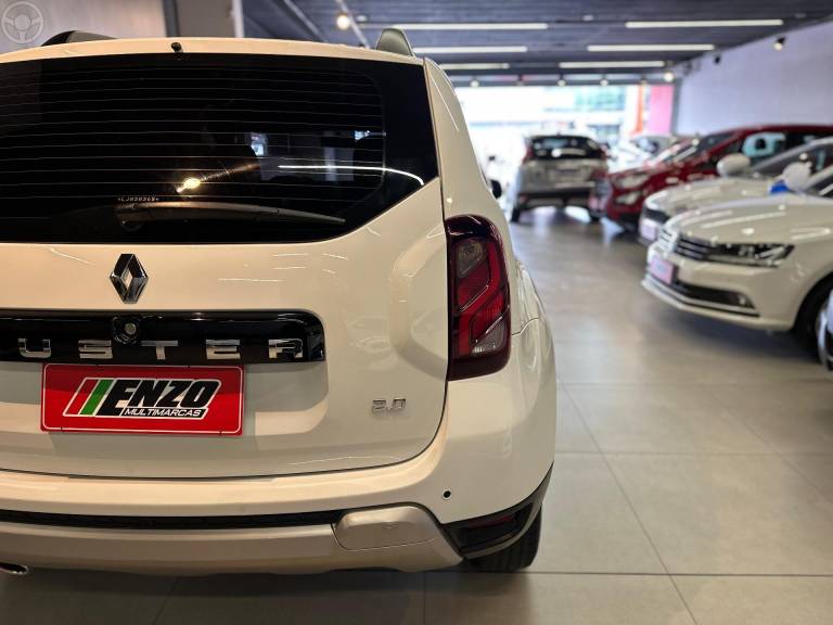 RENAULT - DUSTER 2.0 DYNAMIQUE 4X2 16V FLEX 4P AUTOMÁTICO - 2019/2020 - BRANCA - R$ 78.900,00
