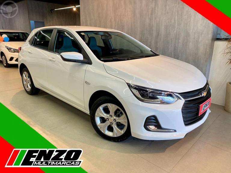 CHEVROLET - ONIX 1.0 PREMIER 12V TURBO FLEX 4P AUTOMÁTICO - 2020/2021 - BRANCA - R$ 82.900,00