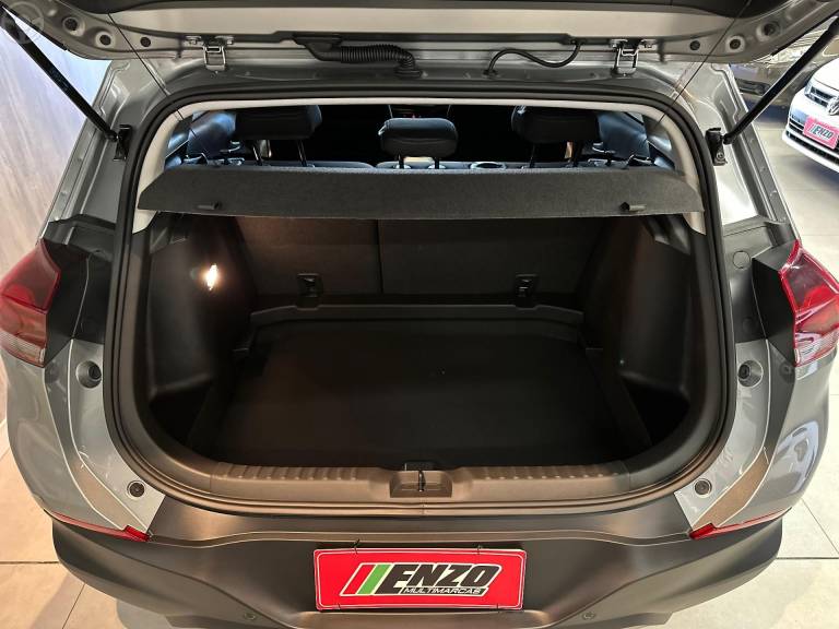 CHEVROLET - TRACKER 1.0 12V LT TURBO FLEX 4P AUTOMÁTICO - 2024/2025 - PRATA - R$ 129.900,00