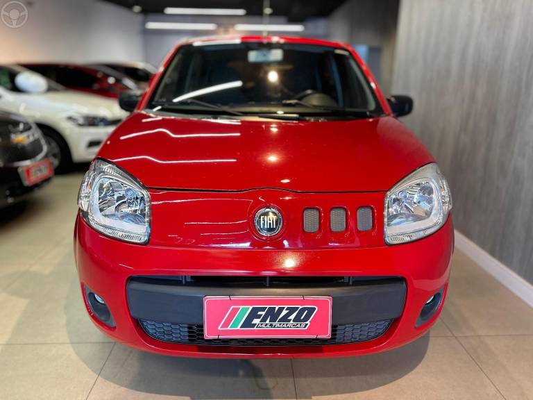 FIAT - UNO 1.0 EVO VIVACE 8V FLEX 4P MANUAL - 2012/2013 - VERMELHA - R$ 31.900,00
