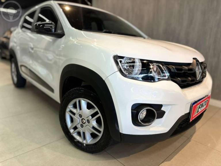 RENAULT - KWID 1.0 12V SCE FLEX INTENSE MANUAL - 2017/2018 - BRANCA - R$ 41.900,00