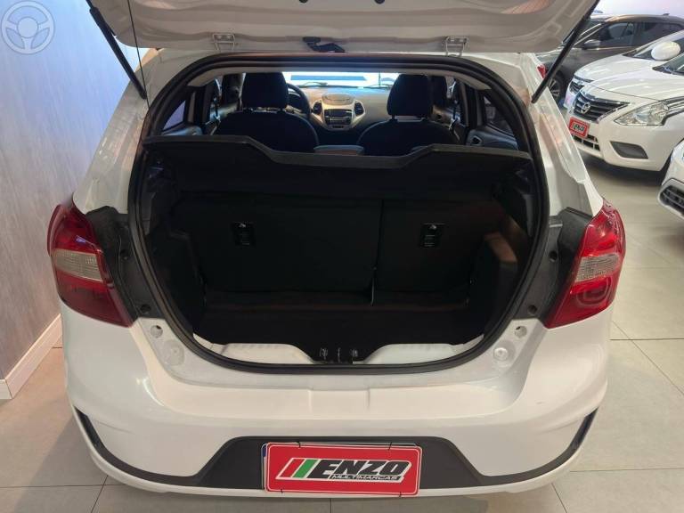 FORD - KA 1.0 SE PLUS 12V FLEX 4P MANUAL - 2018/2019 - BRANCA - R$ 48.900,00
