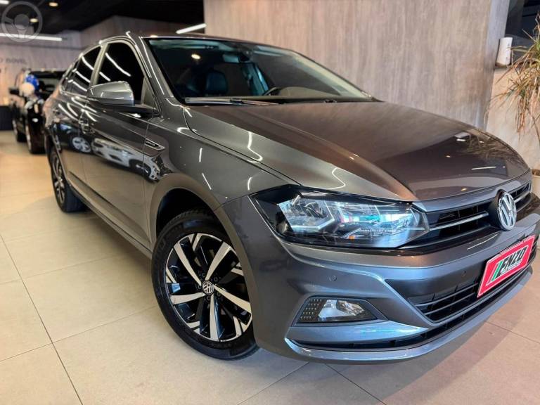 VOLKSWAGEN - VIRTUS 1.0 200 TSI COMFORTLINE AUTOMÁTICO - 2021/2022 - CINZA - R$ 90.900,00
