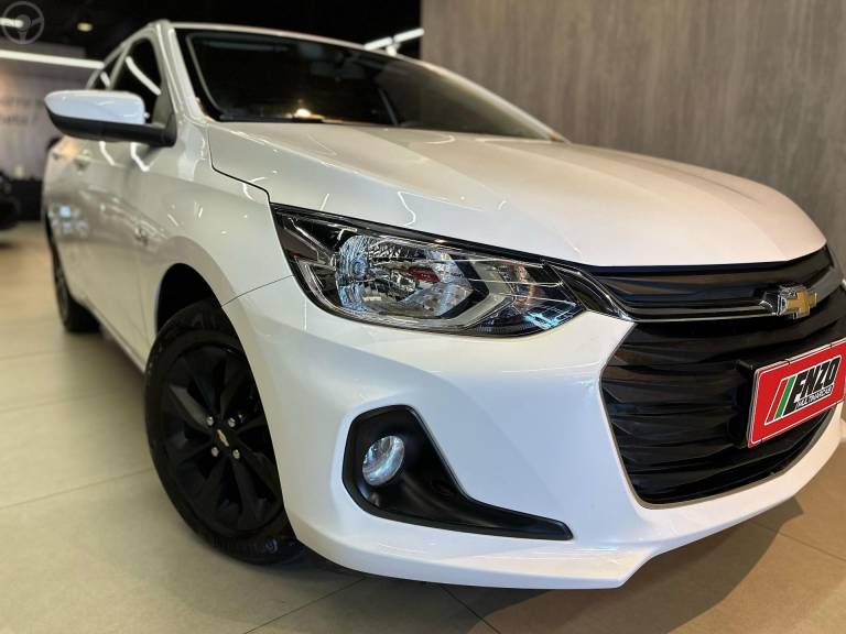 CHEVROLET - ONIX 1.0 LTZ 12V TURBO FLEX 4P MANUAL - 2021/2021 - BRANCA - R$ 73.900,00
