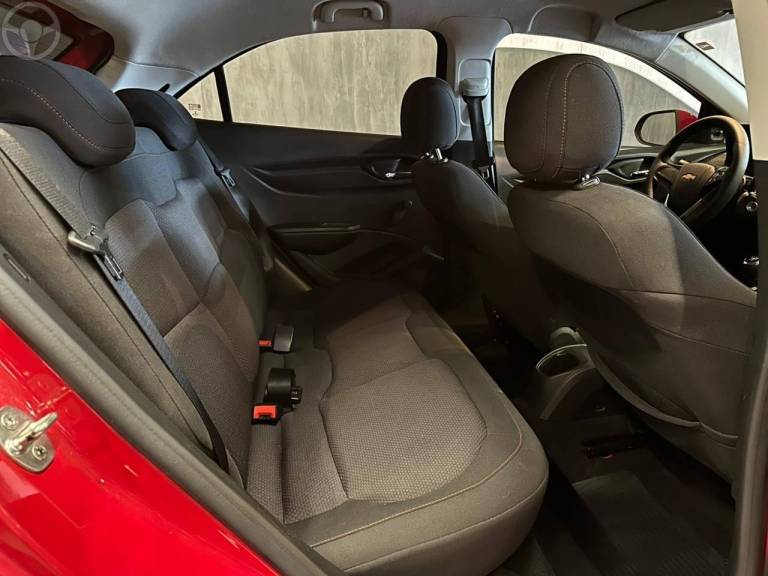 CHEVROLET - ONIX 1.4 MPFI LT 8V FLEX 4P MANUAL - 2015/2016 - VERMELHA - R$ 53.900,00