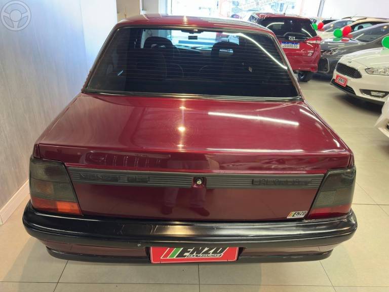 CHEVROLET - MONZA 2.0 EFI GLS 8V 4P MANUAL - 1994/1995 - VERMELHA - R$ 38.900,00