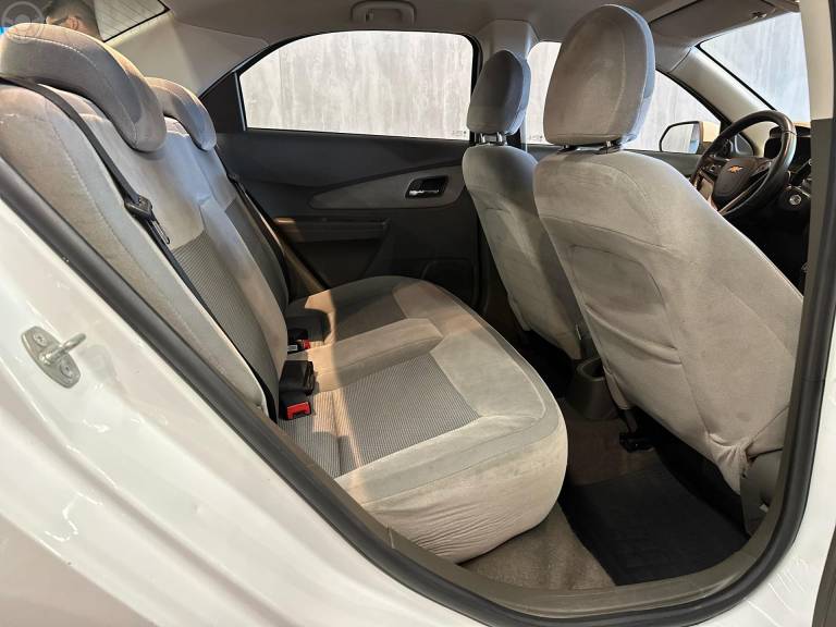CHEVROLET - COBALT 1.8 MPFI LTZ 8V FLEX 4P AUTOMÁTICO - 2015/2015 - BRANCA - R$ 45.900,00