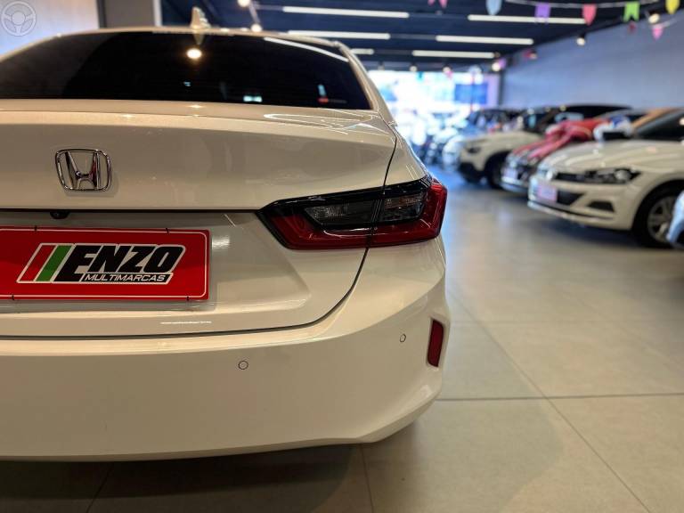 HONDA - CITY 1.5 SEDAN TOURING 16V FLEX 4P AUTOMÁTICO - 2022/2022 - BRANCA - R$ 107.900,00