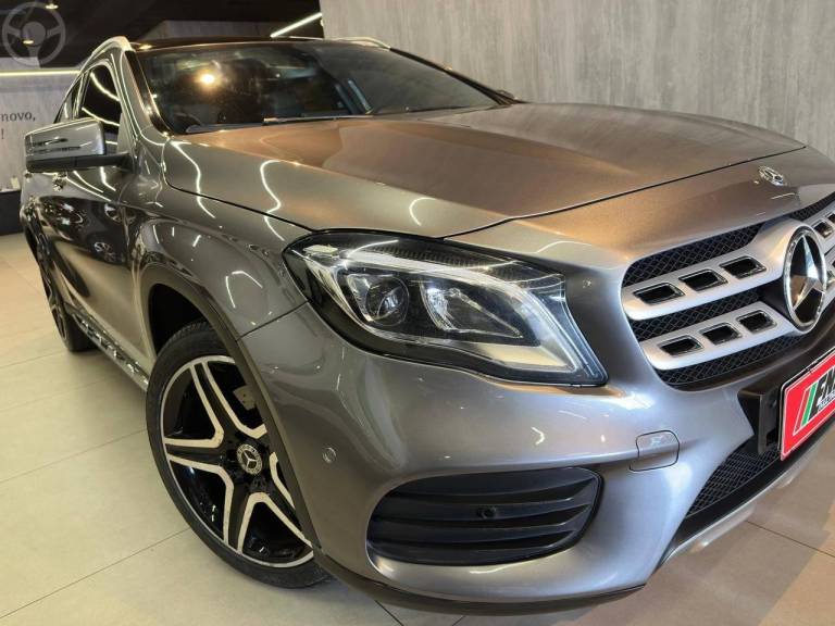 MERCEDES-BENZ - GLA 250 2.0 SPORT 16V TURBO 4X2 4P AUTOMÁTICA - 2018/2018 - CINZA - R$ 149.900,00
