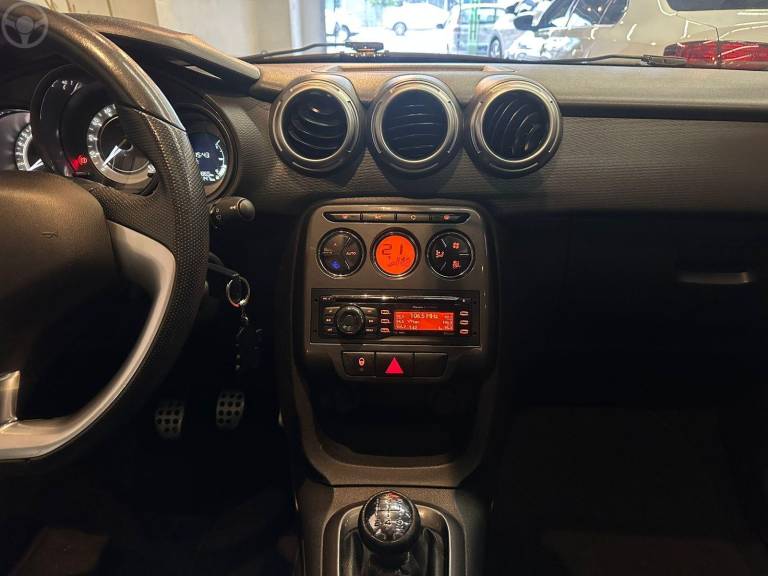 CITROËN - C3 1.6 EXCLUSIVE 16V FLEX 4P MANUAL - 2012/2013 - PRETA - R$ 37.900,00