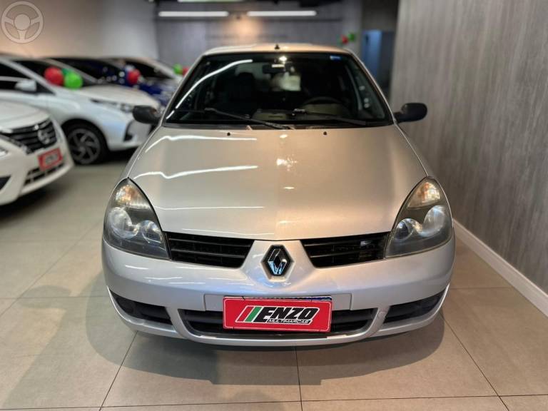 RENAULT - CLIO 1.0 CAMPUS 16V FLEX 4P MANUAL - 2011/2011 - PRATA - R$ 27.900,00