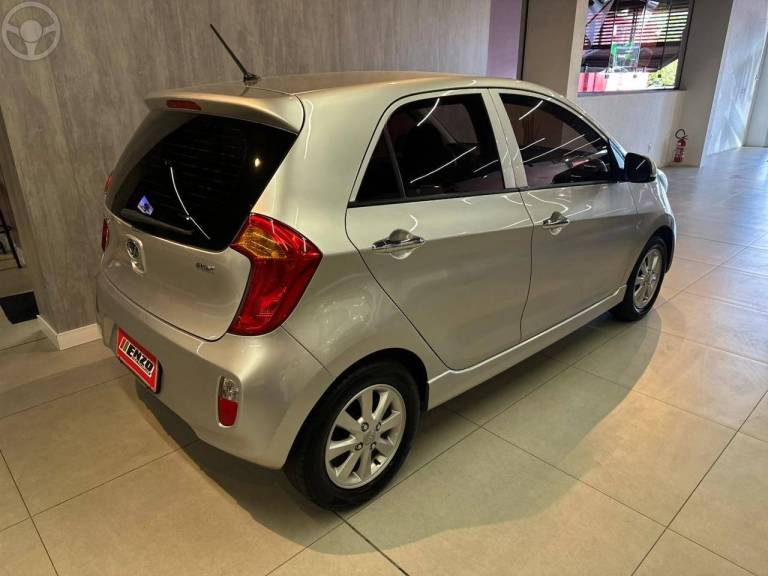 KIA MOTORS - PICANTO 1.0 EX4 12V FLEX 4P MANUAL - 2012/2012 - PRATA - R$ 36.900,00
