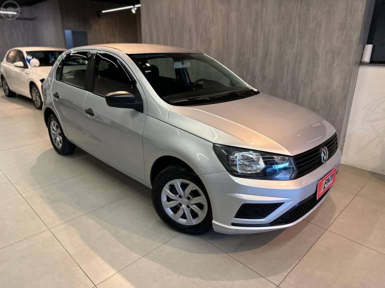VOLKSWAGEN - GOL 1.0 12V MPI TOTALFLEX 4P MANUAL - 2018/2019 - PRATA - R$ 43.900,00