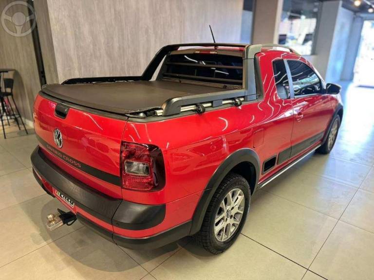 VOLKSWAGEN - SAVEIRO 1.6 CROSS CE 8V FLEX 2P MANUAL - 2013/2014 - VERMELHA - R$ 66.900,00