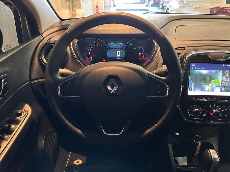 RENAULT - CAPTUR 1.6 LIFE 16V FLEX 4P AUTOMÁTICO - 2019/2019 - PRATA - R$ 78.900,00