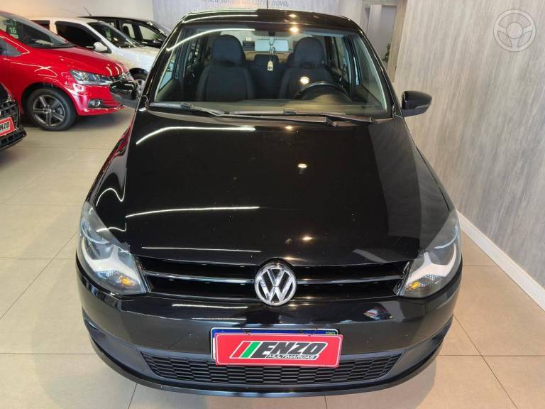 VOLKSWAGEN - FOX 1.6 MI PRIME 8V FLEX 4P MANUAL - 2012/2013 - PRETA - R$ 43.900,00