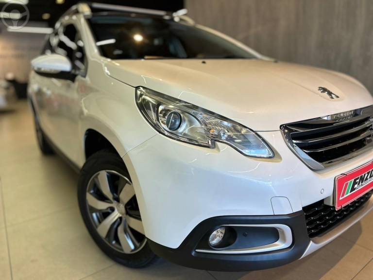 PEUGEOT - 2008 1.6 16V FLEX GRIFFE 4P AUTOMÁTICO - 2017/2017 - BRANCA - R$ 57.900,00
