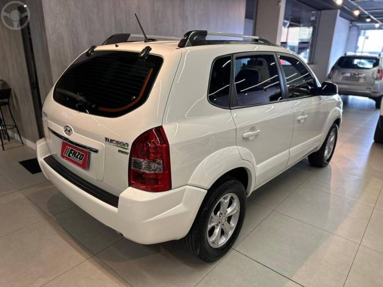 HYUNDAI - TUCSON 2.0 MPFI GLS 16V 143CV 2WD FLEX 4P AUTOMÁTICO - 2015/2016 - BRANCA - R$ 58.900,00