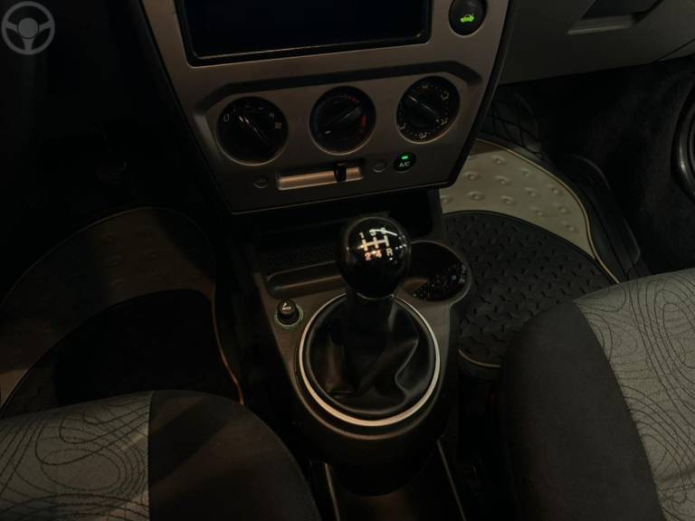 FORD - FIESTA 1.6 ROCAM SEDAN 8V FLEX 4P MANUAL - 2008/2008 - PRETA - R$ 22.900,00