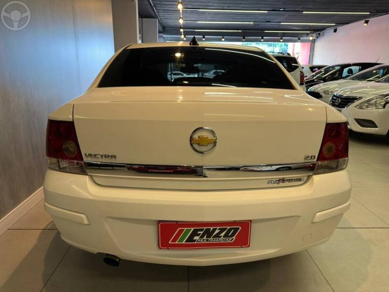 CHEVROLET - VECTRA 2.0 MPFI ELEGANCE 8V 140CV FLEX 4P MANUAL - 2006/2006 - BRANCA - R$ 36.900,00