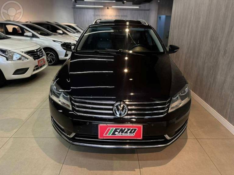 VOLKSWAGEN - PASSAT 2.0 FSI HIGHLINE VARIANT 16V TURBO 4P TIPTRONIC - 2011/2012 - PRETA - R$ 68.900,00