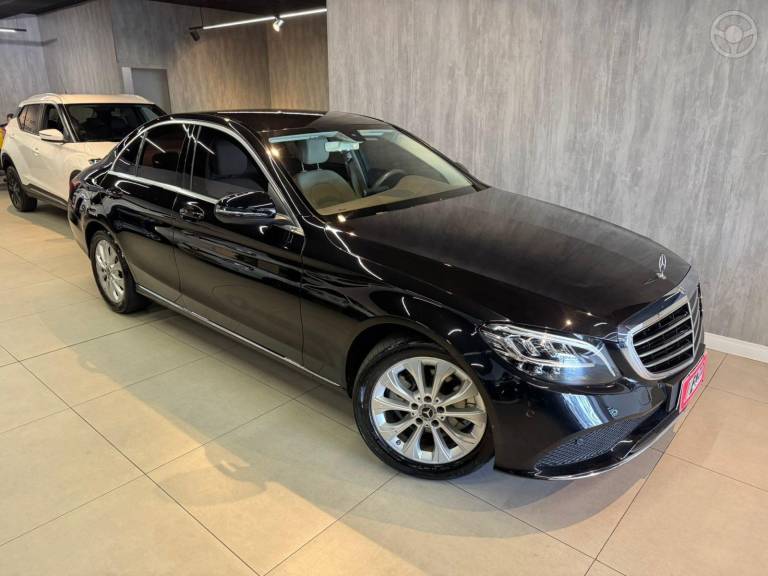 MERCEDES-BENZ - C 180 1.6 CGI 16V TURBO 4P AUTOMÁTICO - 2018/2019 - PRETA - R$ 139.900,00