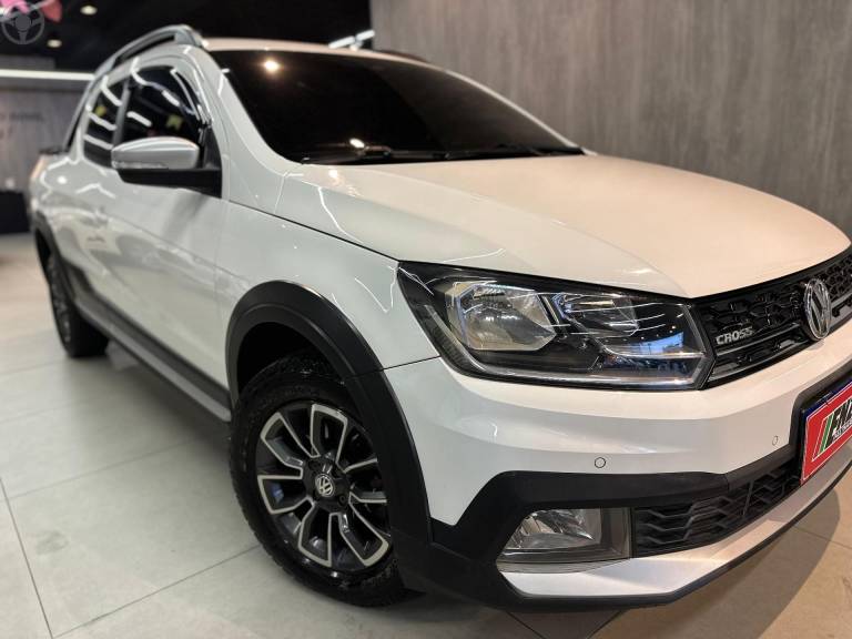 VOLKSWAGEN - SAVEIRO 1.6 CROSS CD 16V FLEX 2P MANUAL - 2016/2017 - BRANCA - R$ 78.900,00