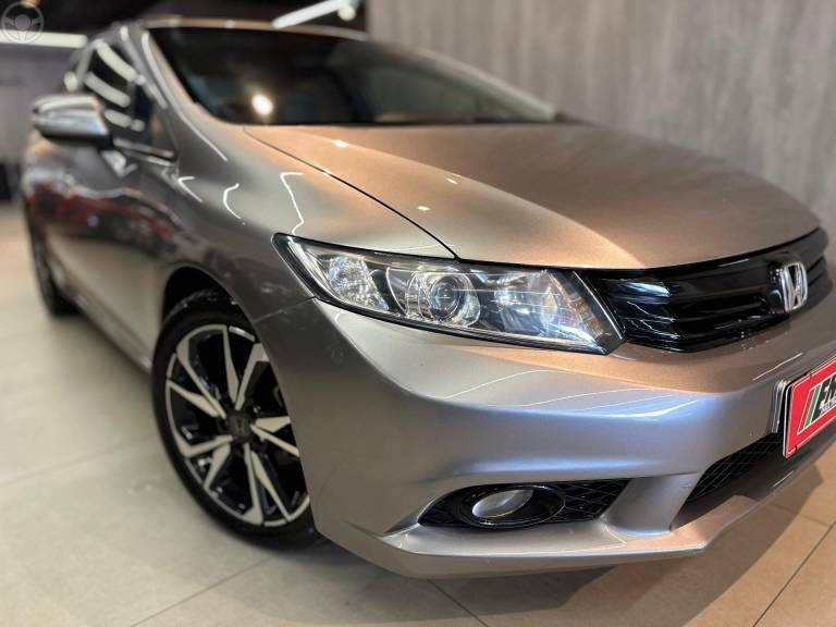HONDA - CIVIC 2.0 EXR 16V FLEX 4P AUTOMÁTICO - 2013/2014 - CINZA - R$ 79.900,00